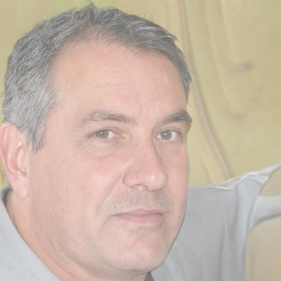 Foto profil Călin Petrescu